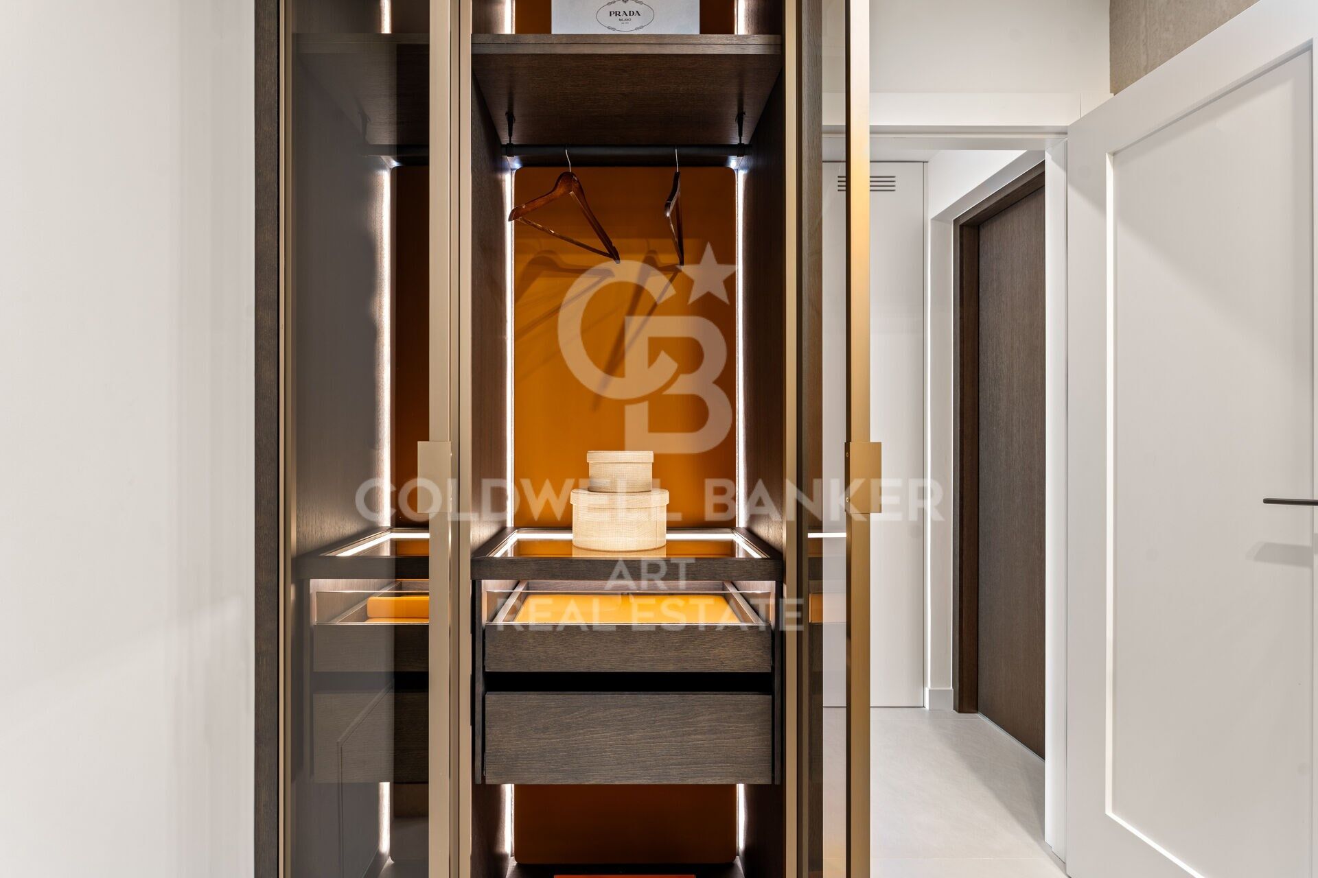 Spectaculaire penthouse entièrement rénové à Sierra Blanca- Marbella