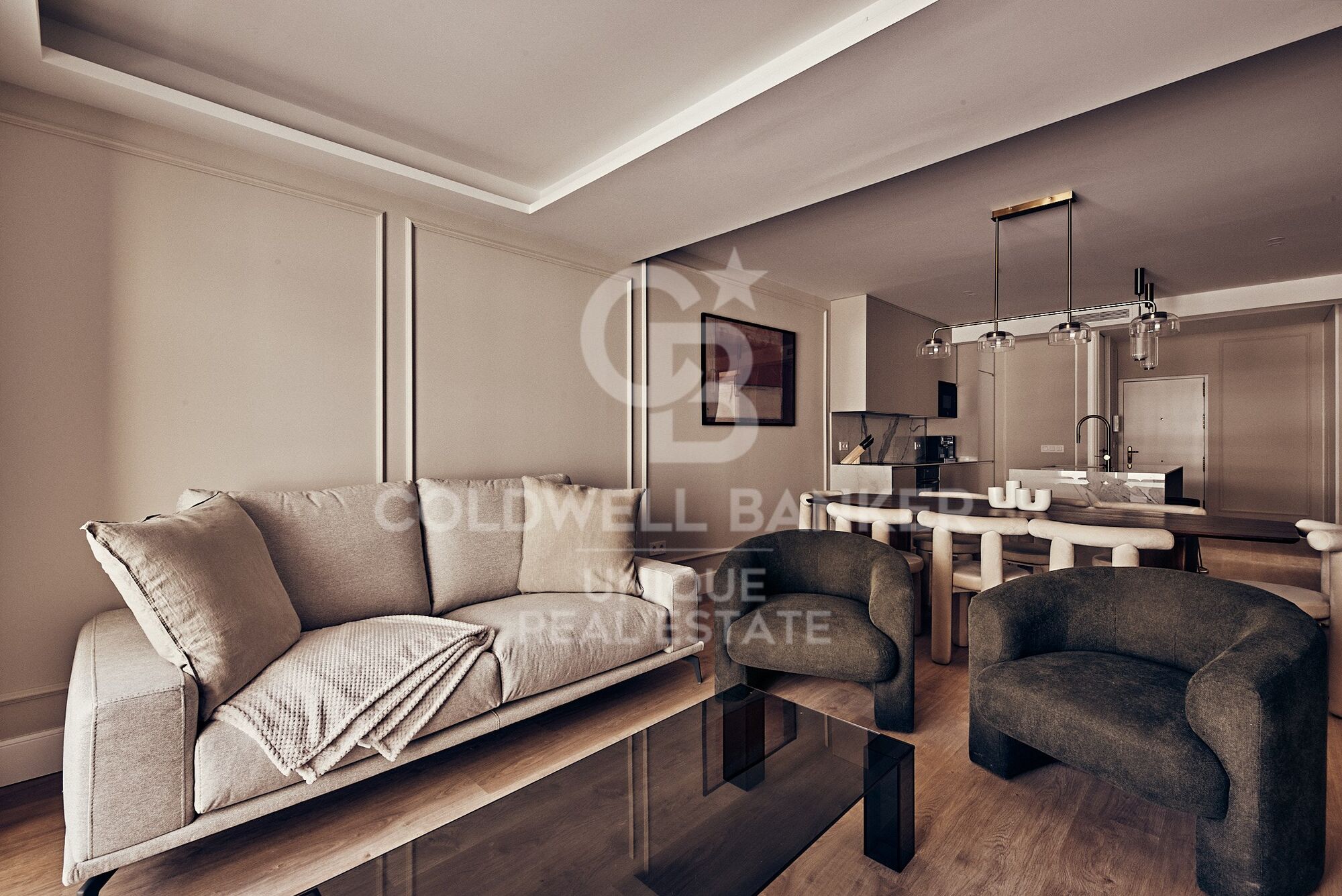 Appartement de 4 chambres à Chamberí