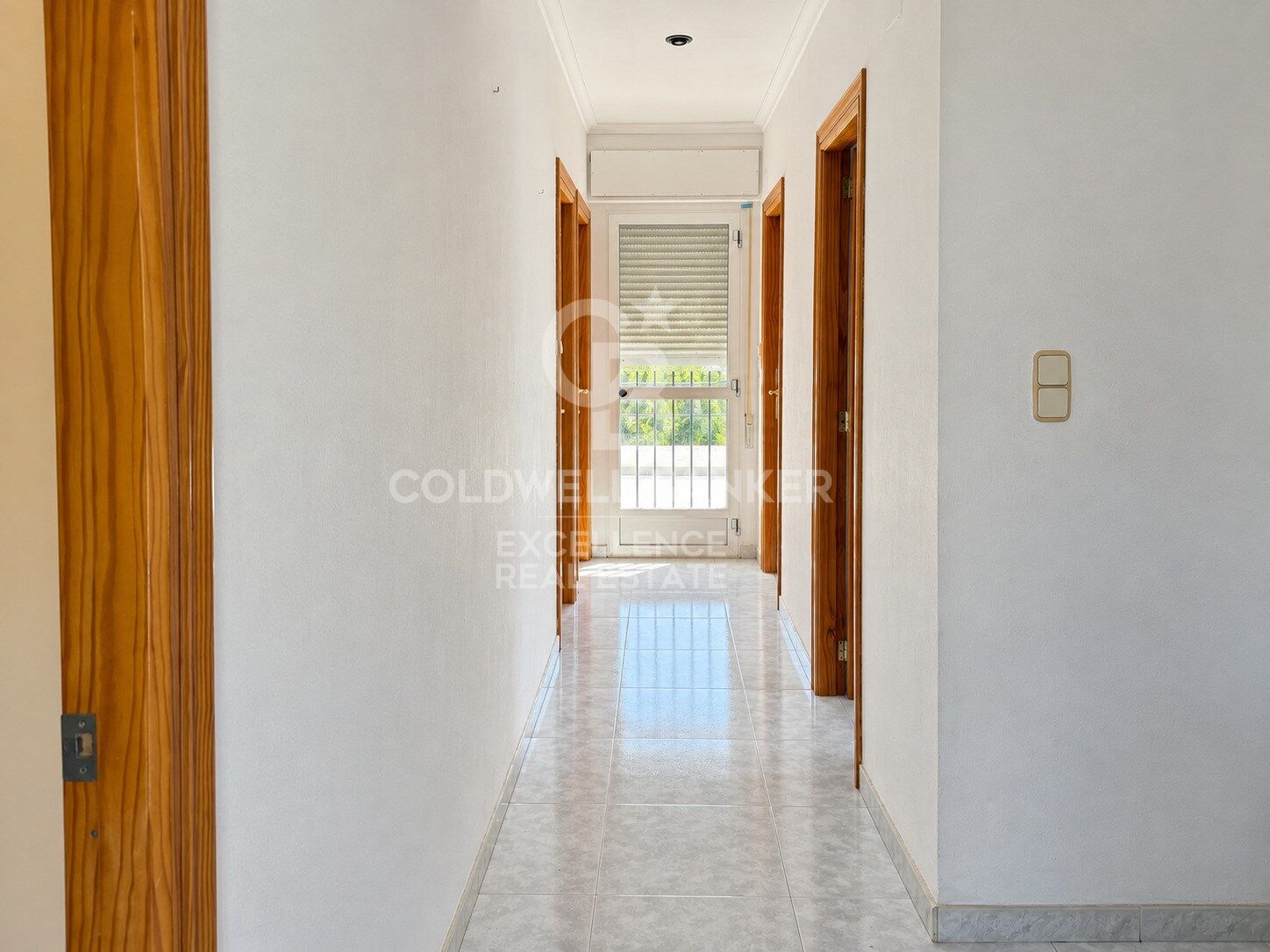 Chalet independiente con piscina, privacidad y vistas abiertas en San Antonio, Oliva