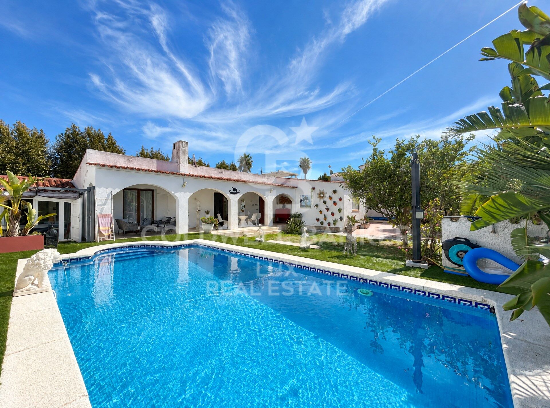 Einstöckige Villa mit separater Wohnung in Empuriabrava