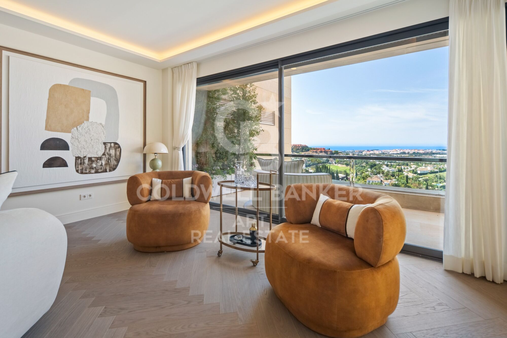 Extraordinario ático dúplex en el corazón de Nueva Andalucía