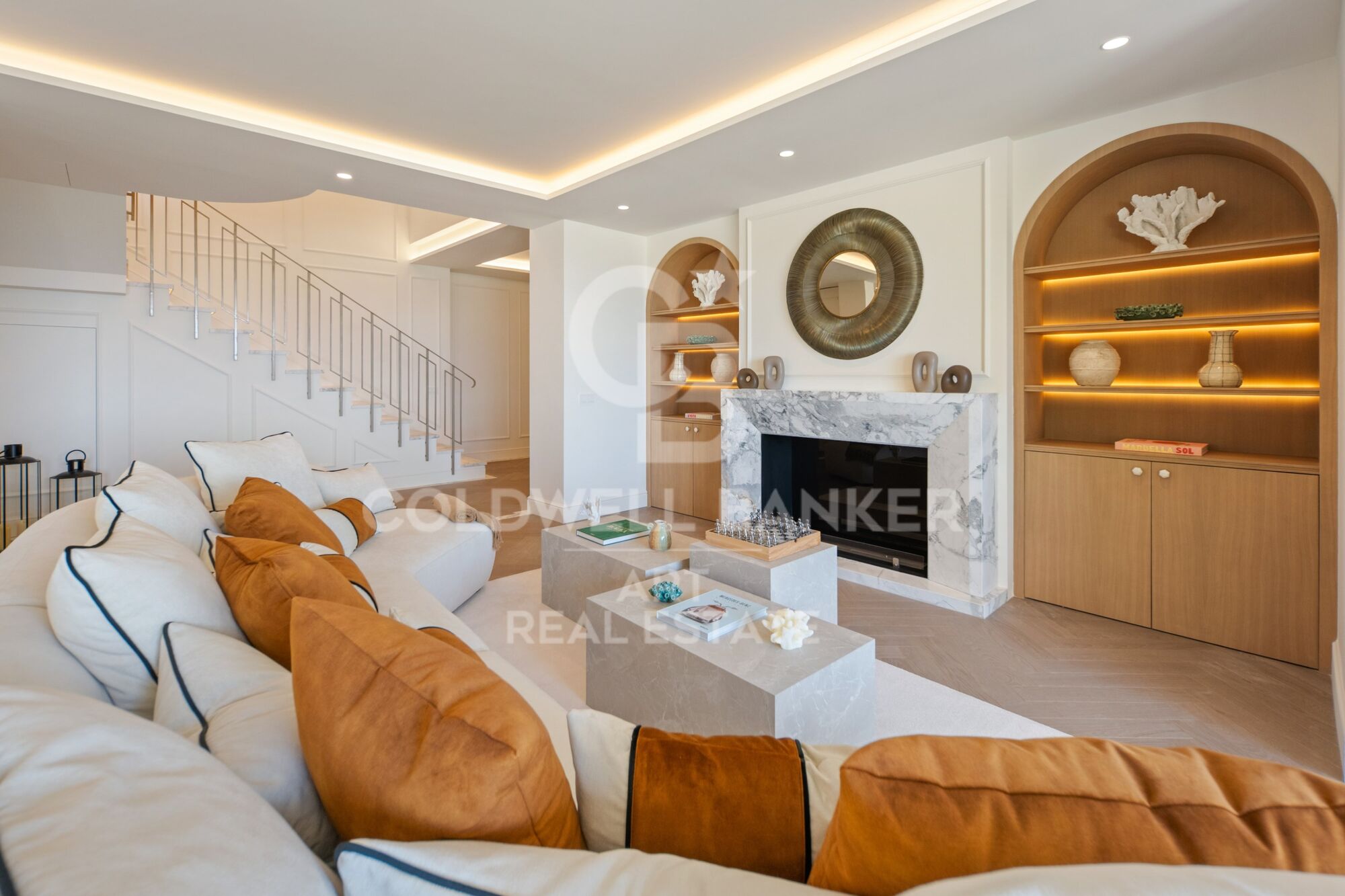 Extraordinario ático dúplex en el corazón de Nueva Andalucía