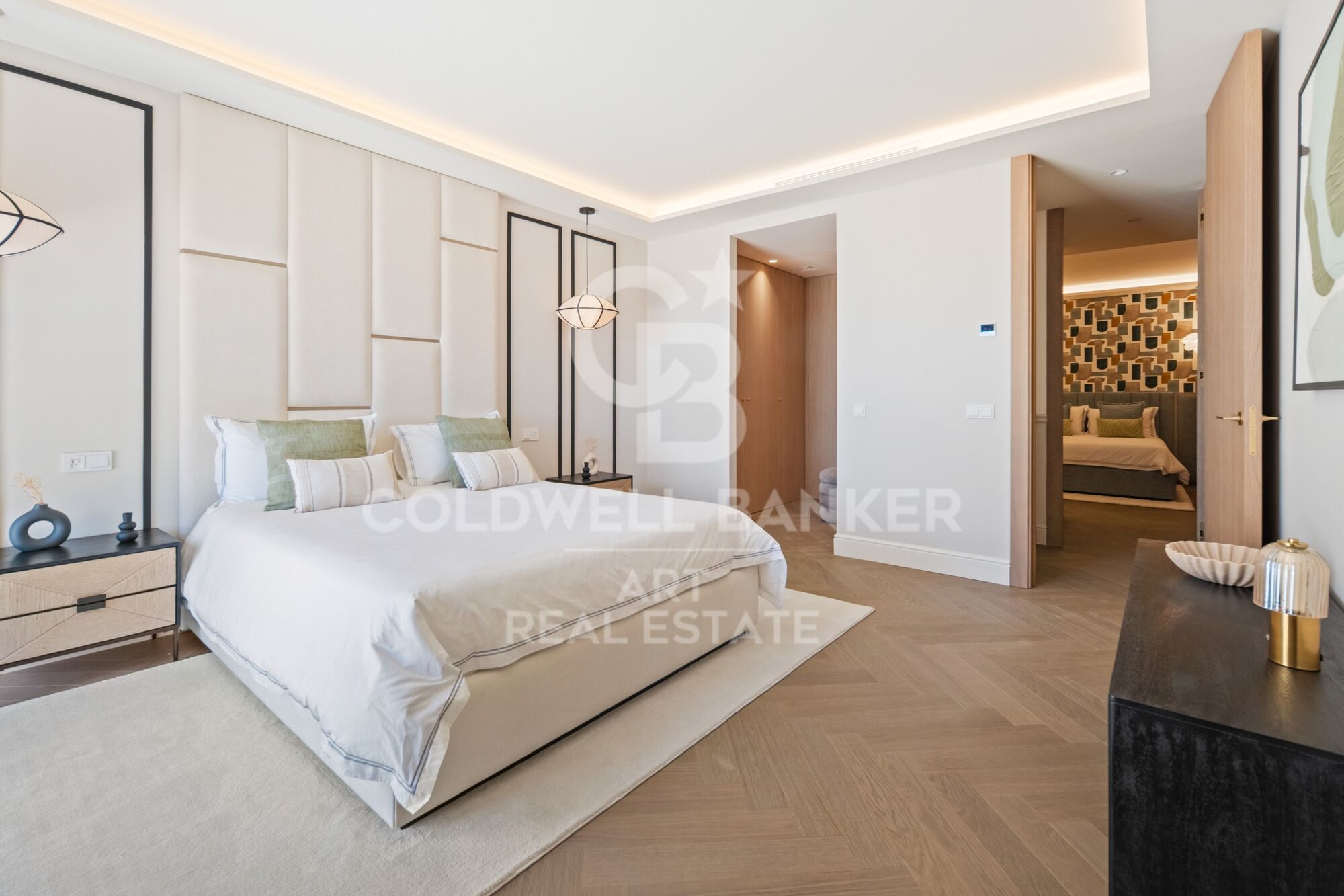 Extraordinario ático dúplex en el corazón de Nueva Andalucía