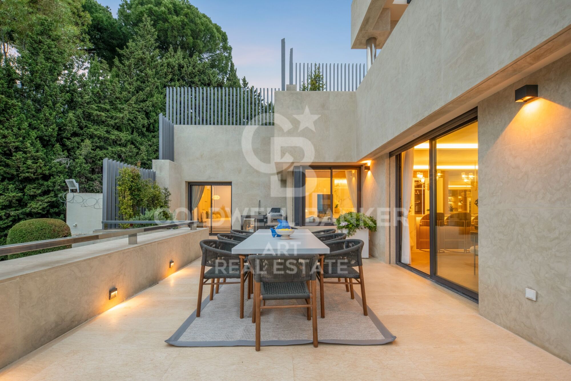 Extraordinario ático dúplex en el corazón de Nueva Andalucía
