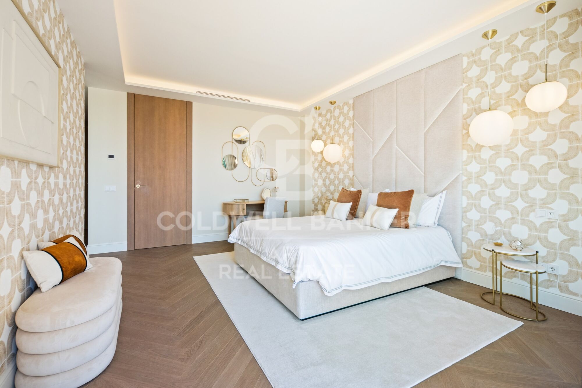 Extraordinary duplex penthouse in the heart of Nueva Andalucía