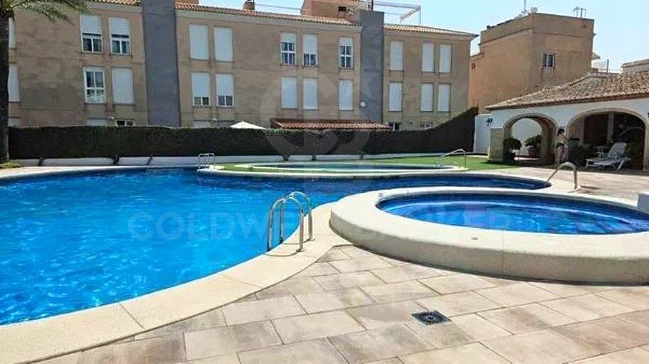 Spacious 5-bedroom house just a few steps from the sea in Javea