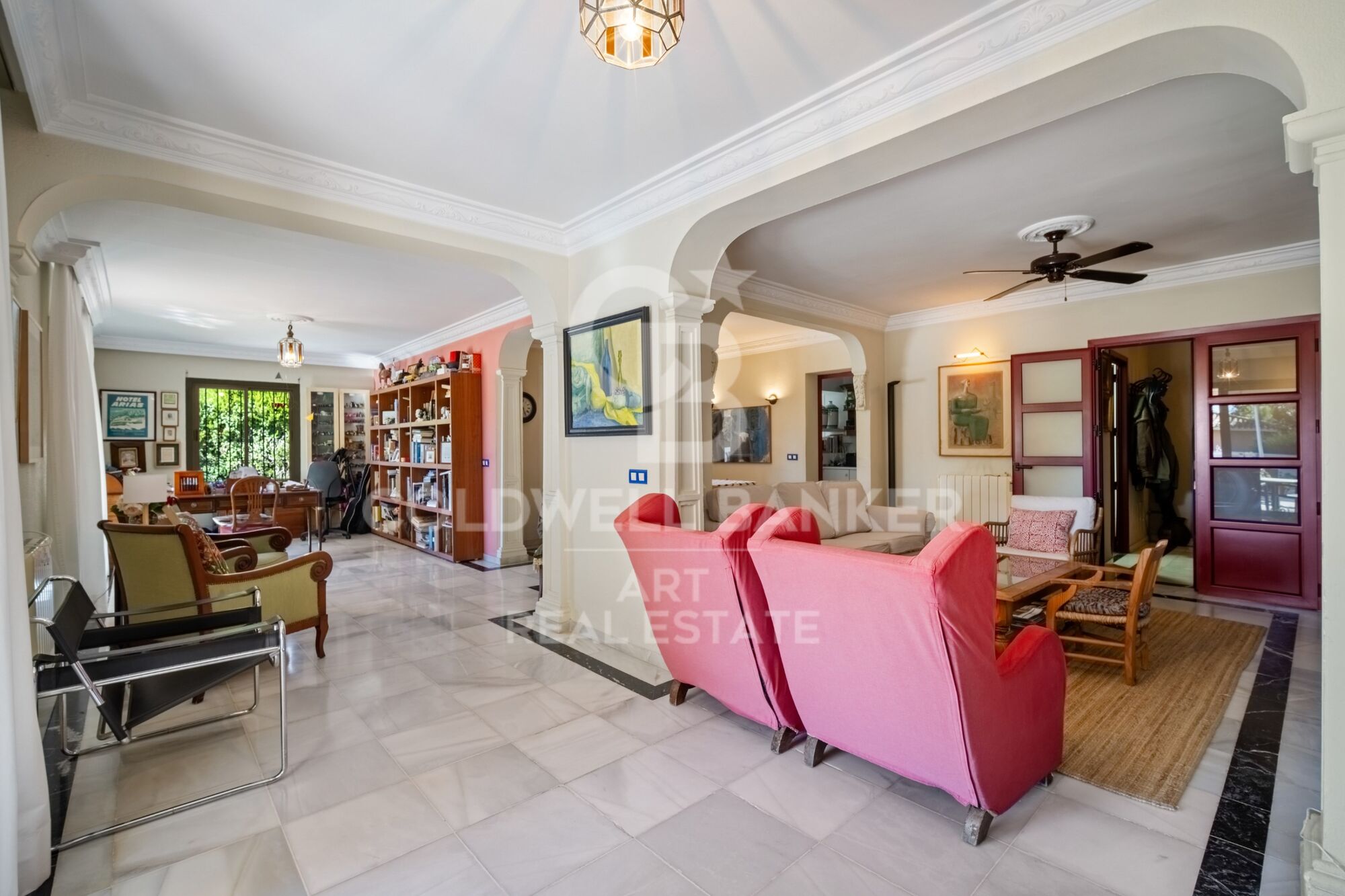 Encantadora vivienda de estilo andaluz-mediterráneo situada en La Merced, Marbella