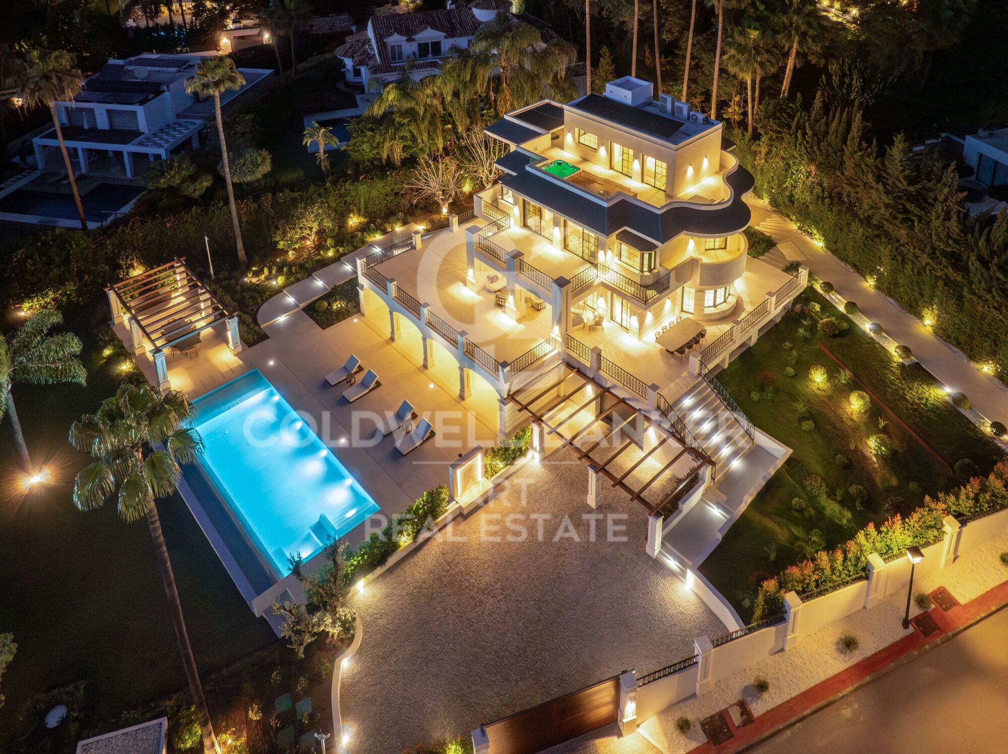 Una joya arquitectónica en el corazón de Nueva Andalucía
