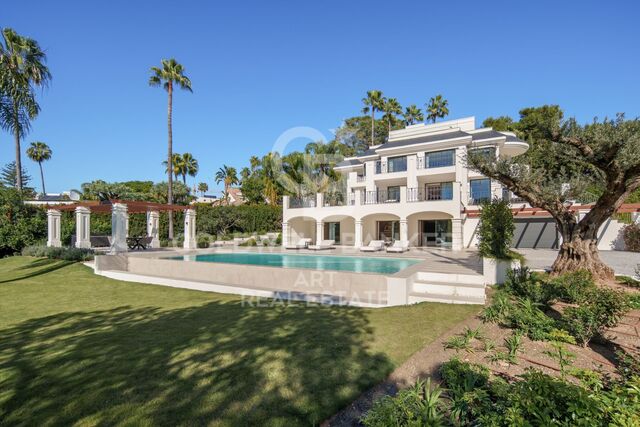 An architectural jewel in the heart of Nueva Andalucía