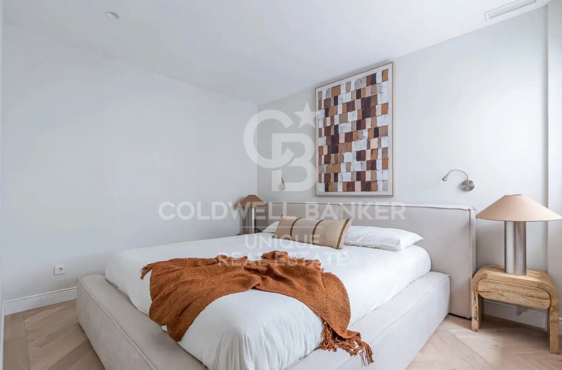 Piso de 3 habitaciones con garaje en Chamberí