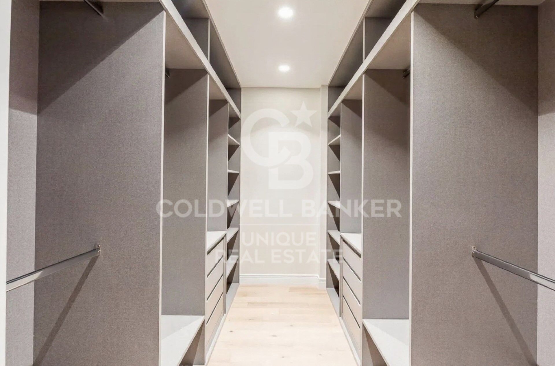 Piso de 3 habitaciones con garaje en Chamberí
