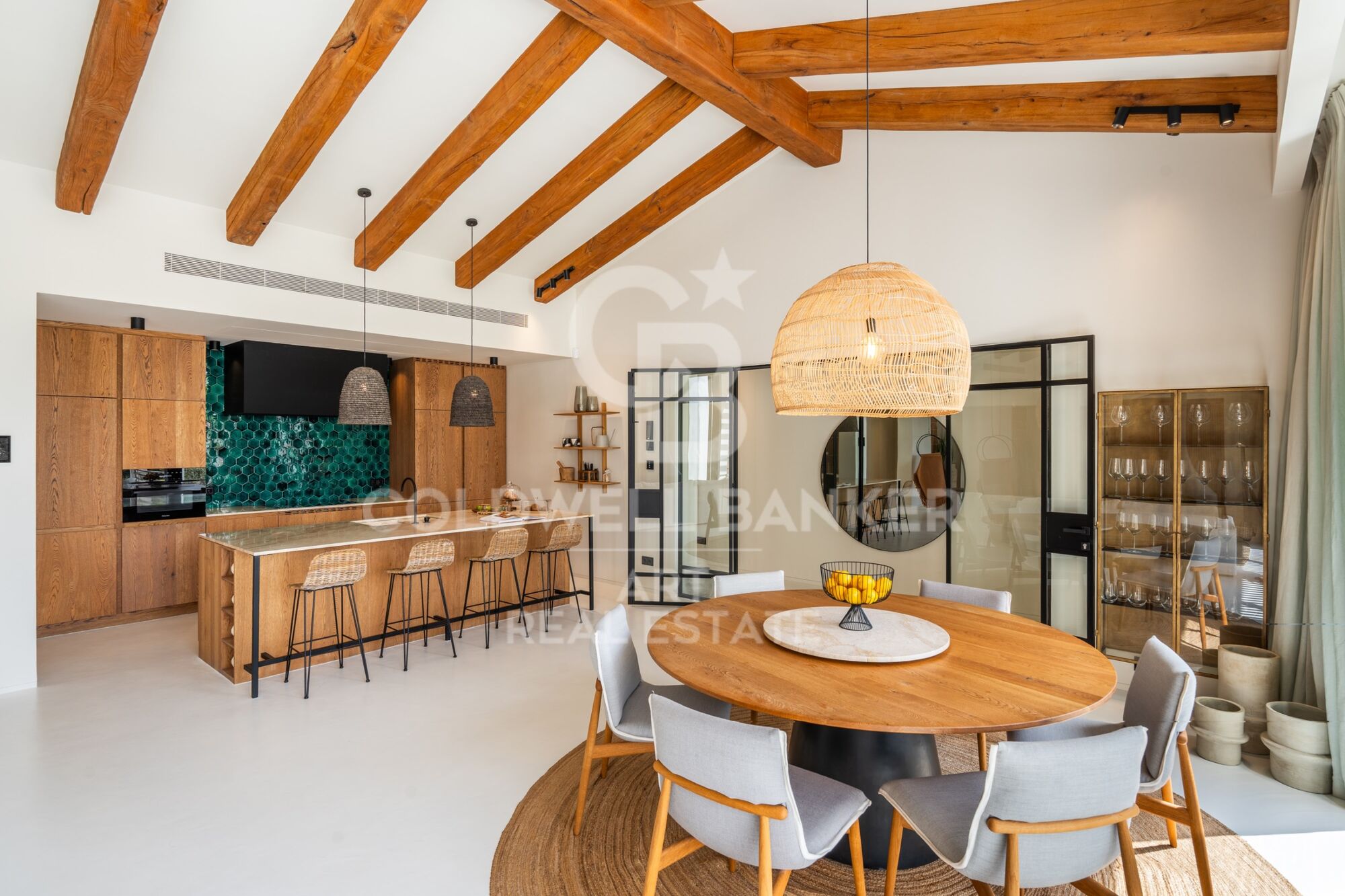 Espectacular villa en primera línea de Golf en Nueva Andalucía