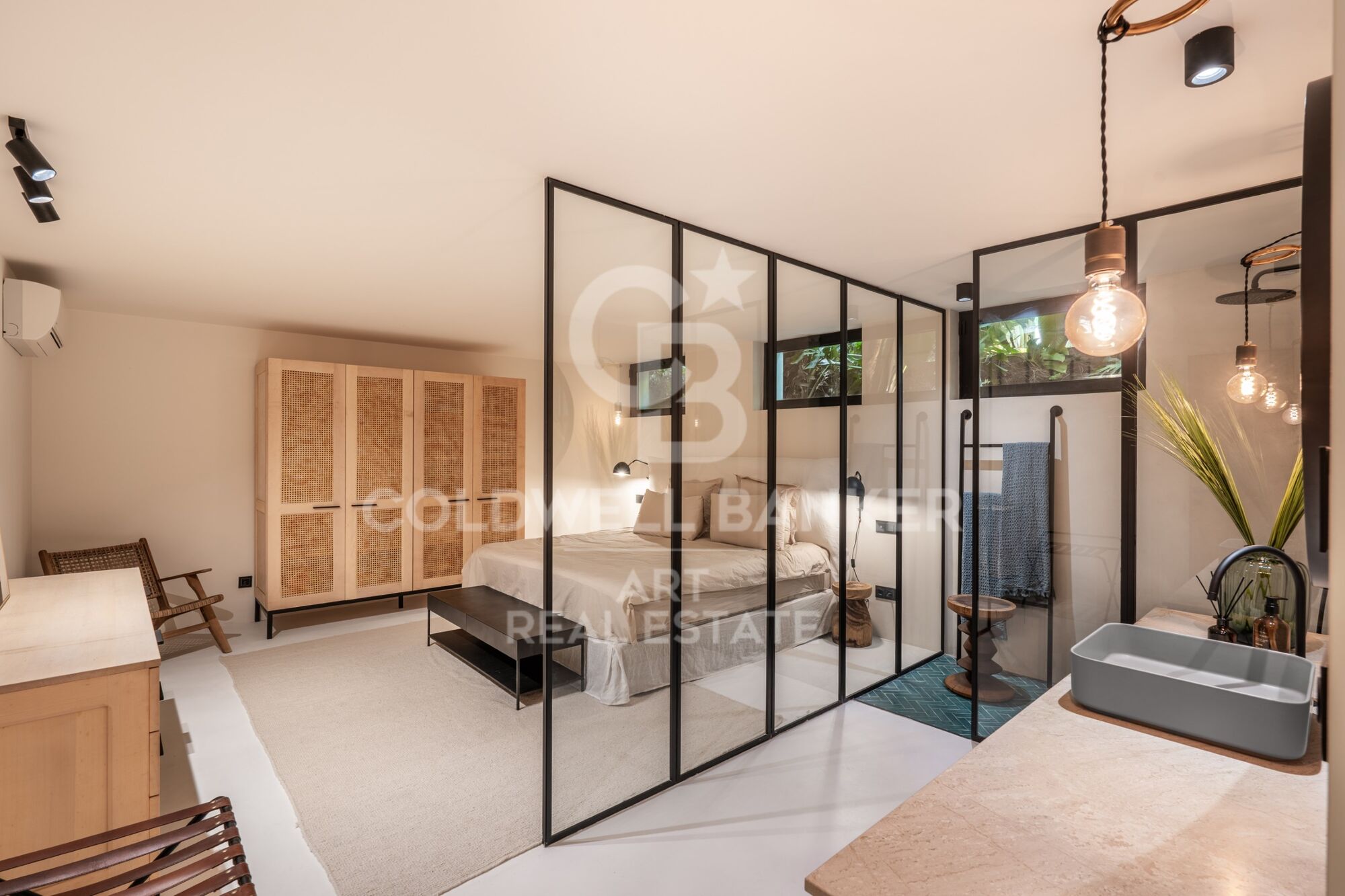 Espectacular villa en primera línea de Golf en Nueva Andalucía