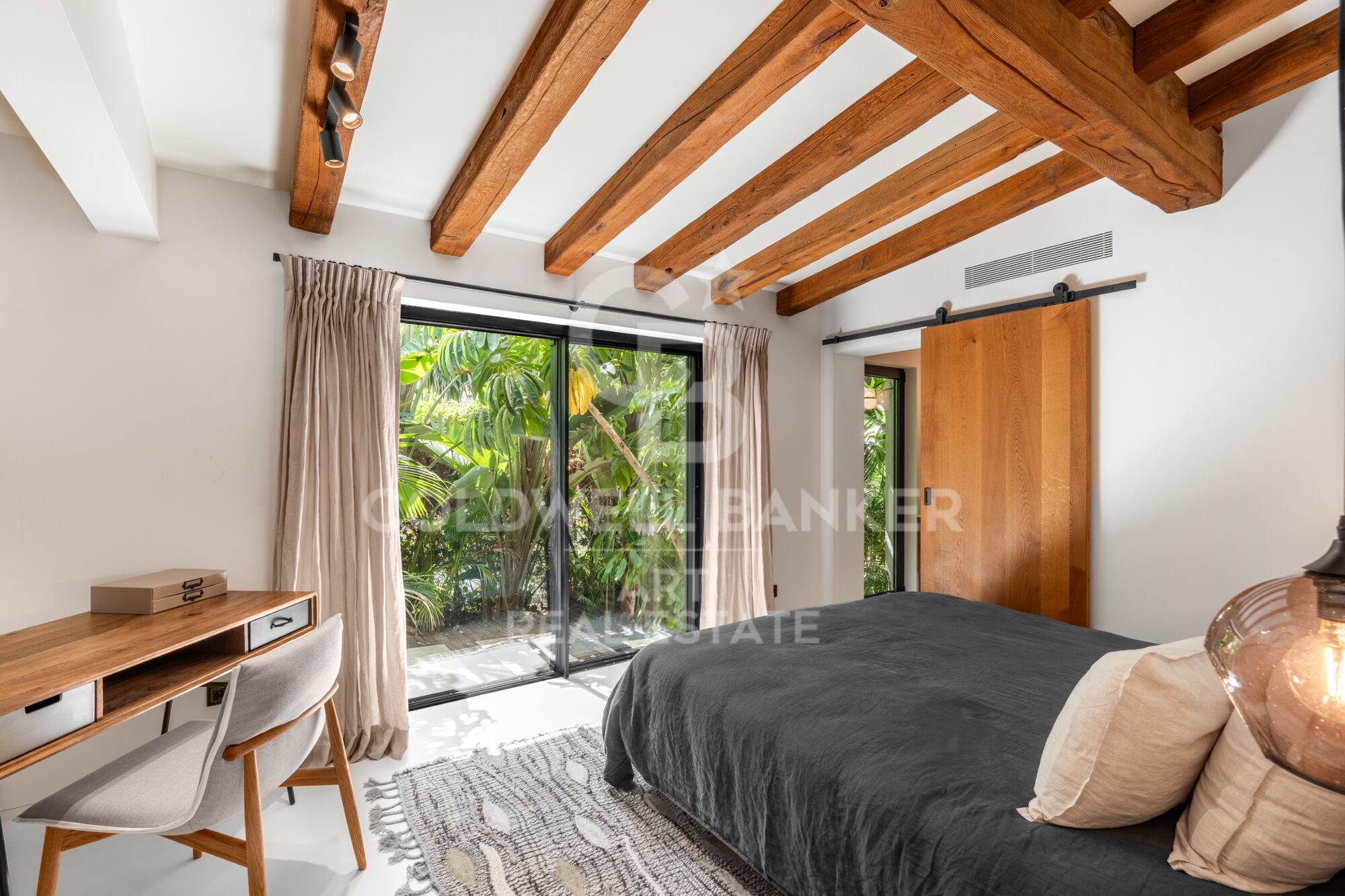 Spektakuläre Villa in erster Golflinie in Nueva Andalucía