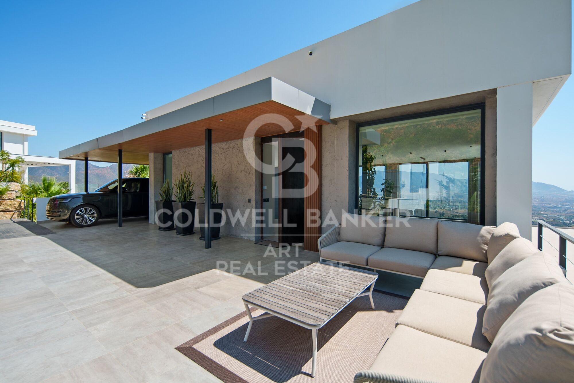 Spectaculaire villa sur plan, située dans l'enclave exclusive de La Mairena, Marbella
