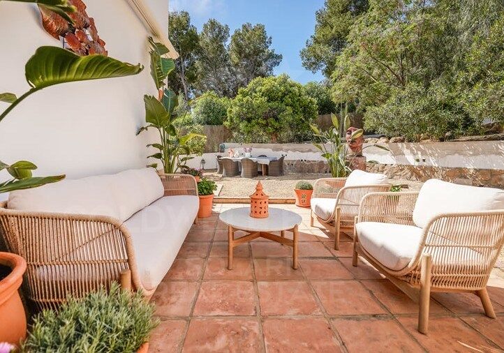 Magnifica Villa de estilo ibicenco con casa de invitados en La Lluca, Jávea