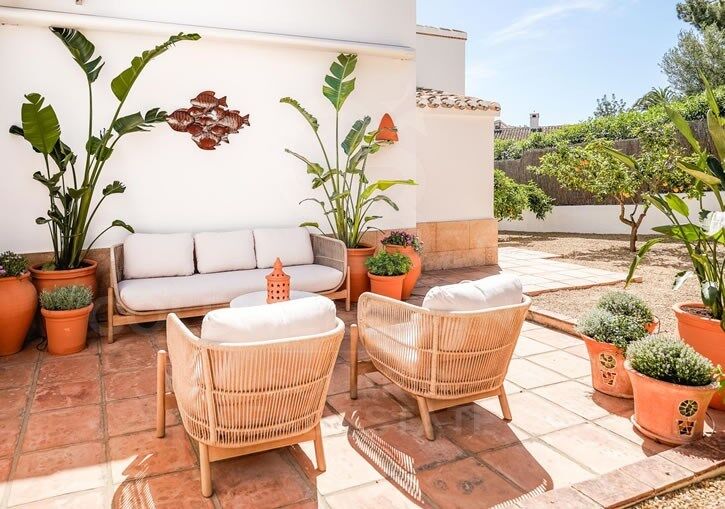 Magnifica Villa de estilo ibicenco con casa de invitados en La Lluca, Jávea