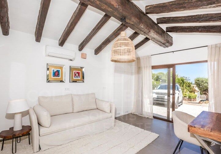 Magnifica Villa de estilo ibicenco con casa de invitados en La Lluca, Jávea