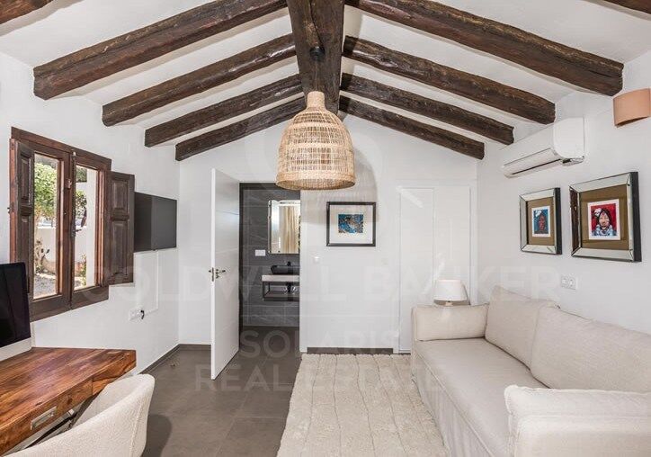 Magnifica Villa de estilo ibicenco con casa de invitados en La Lluca, Jávea
