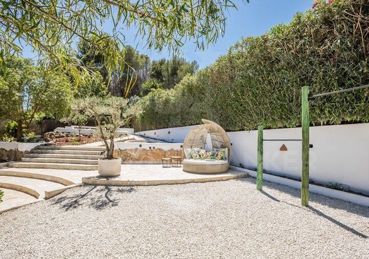 Magnifica Villa de estilo ibicenco con casa de invitados en La Lluca, Jávea