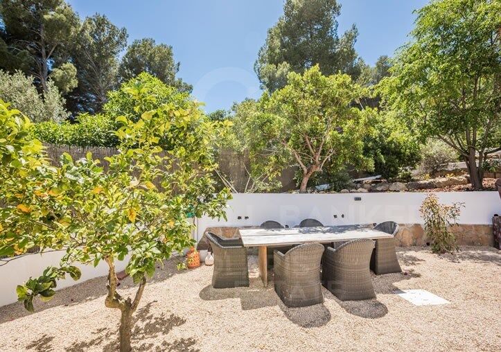 Magnifica Villa de estilo ibicenco con casa de invitados en La Lluca, Jávea