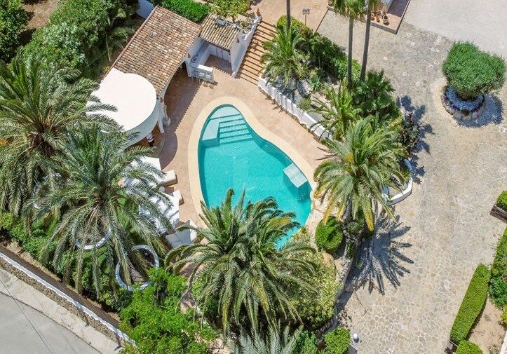 Magnifica Villa de estilo ibicenco con casa de invitados en La Lluca, Jávea