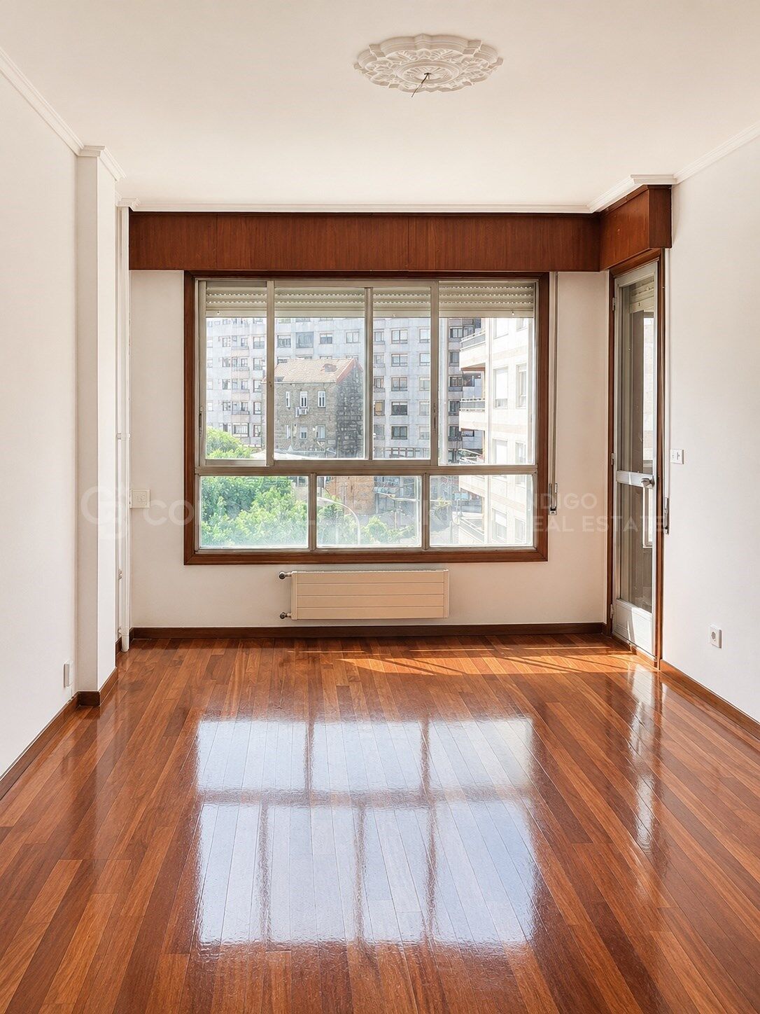 Espectacular piso con terraza, balcón y garaje en la zona centro de Vigo