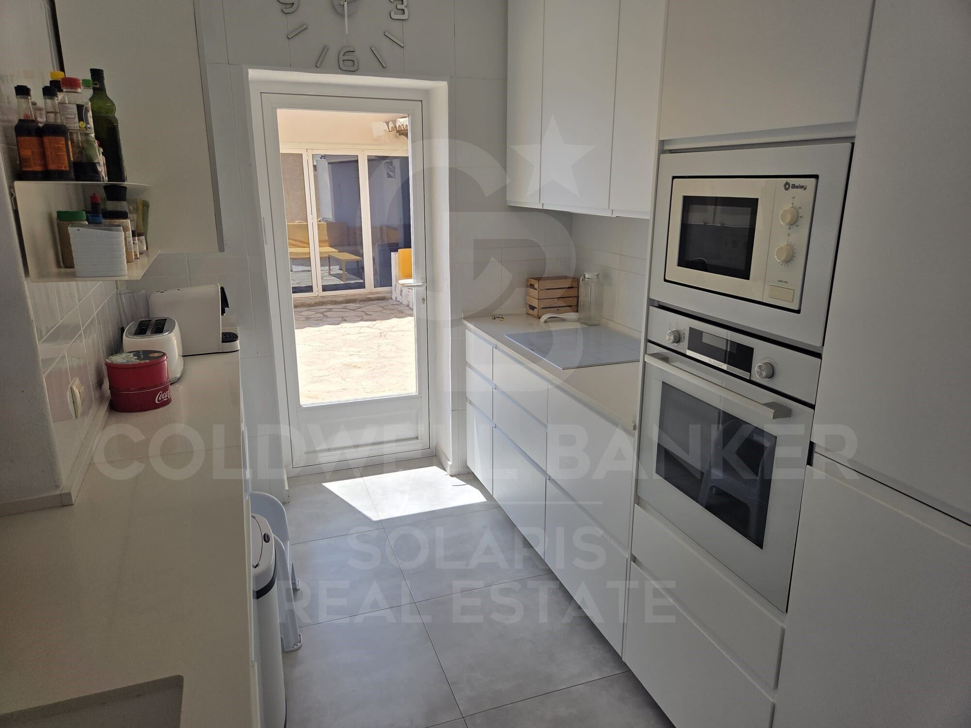 Exclusiva villa con espectaculares vistas al mar, piscina infinity y orientación sureste