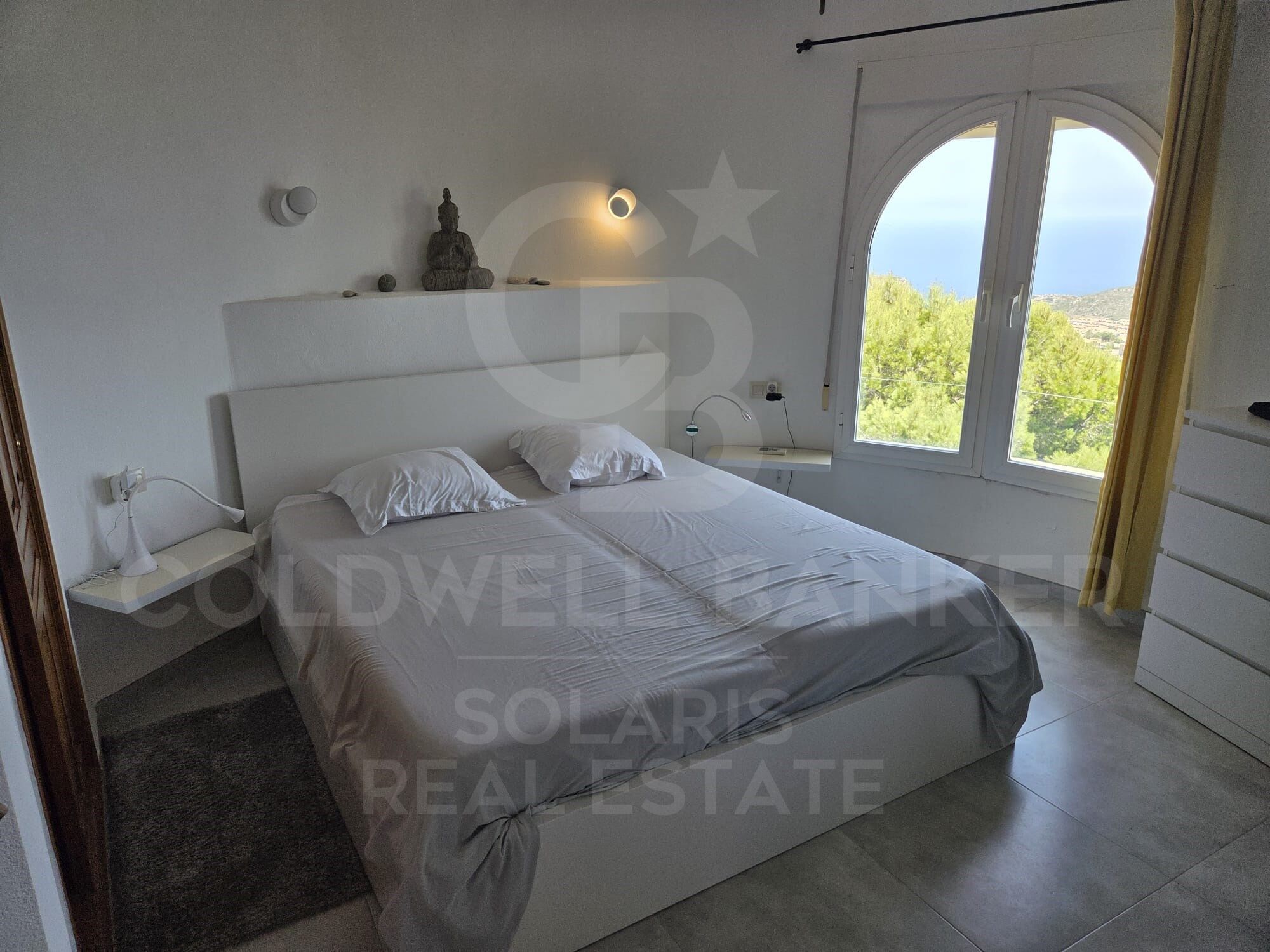 Exclusiva villa con espectaculares vistas al mar, piscina infinity y orientación sureste
