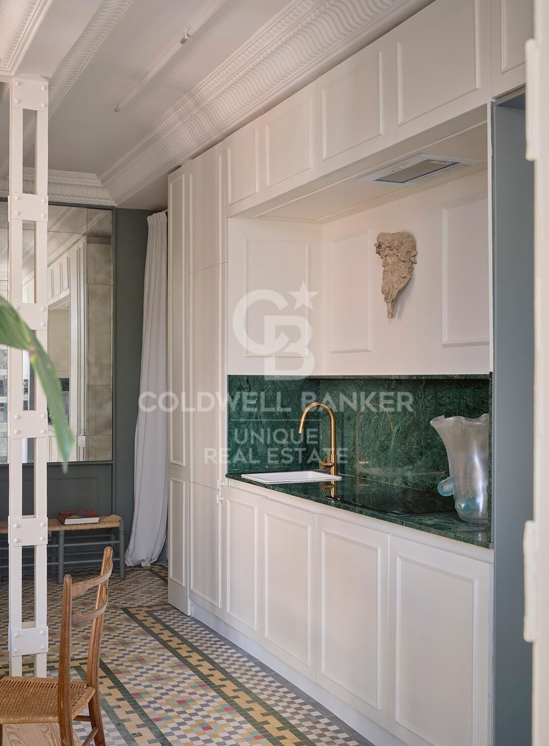 Renoviertes Penthouse mit zwei Schlafzimmern und Terrasse in Justicia