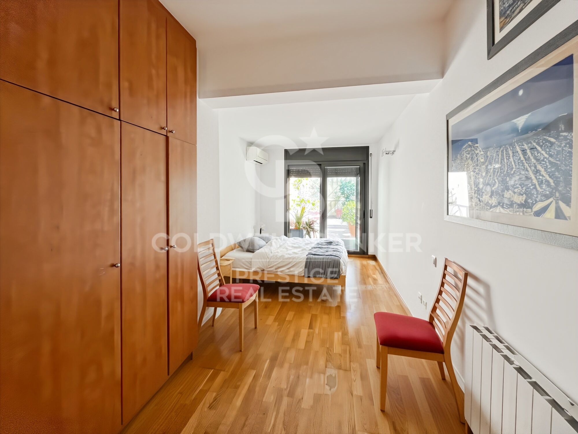 Appartement avec terrasse en location saisonnière à El Clot