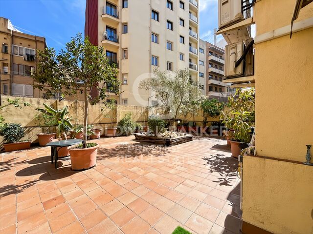 Apartment with terrace for temporary rental in El Clot