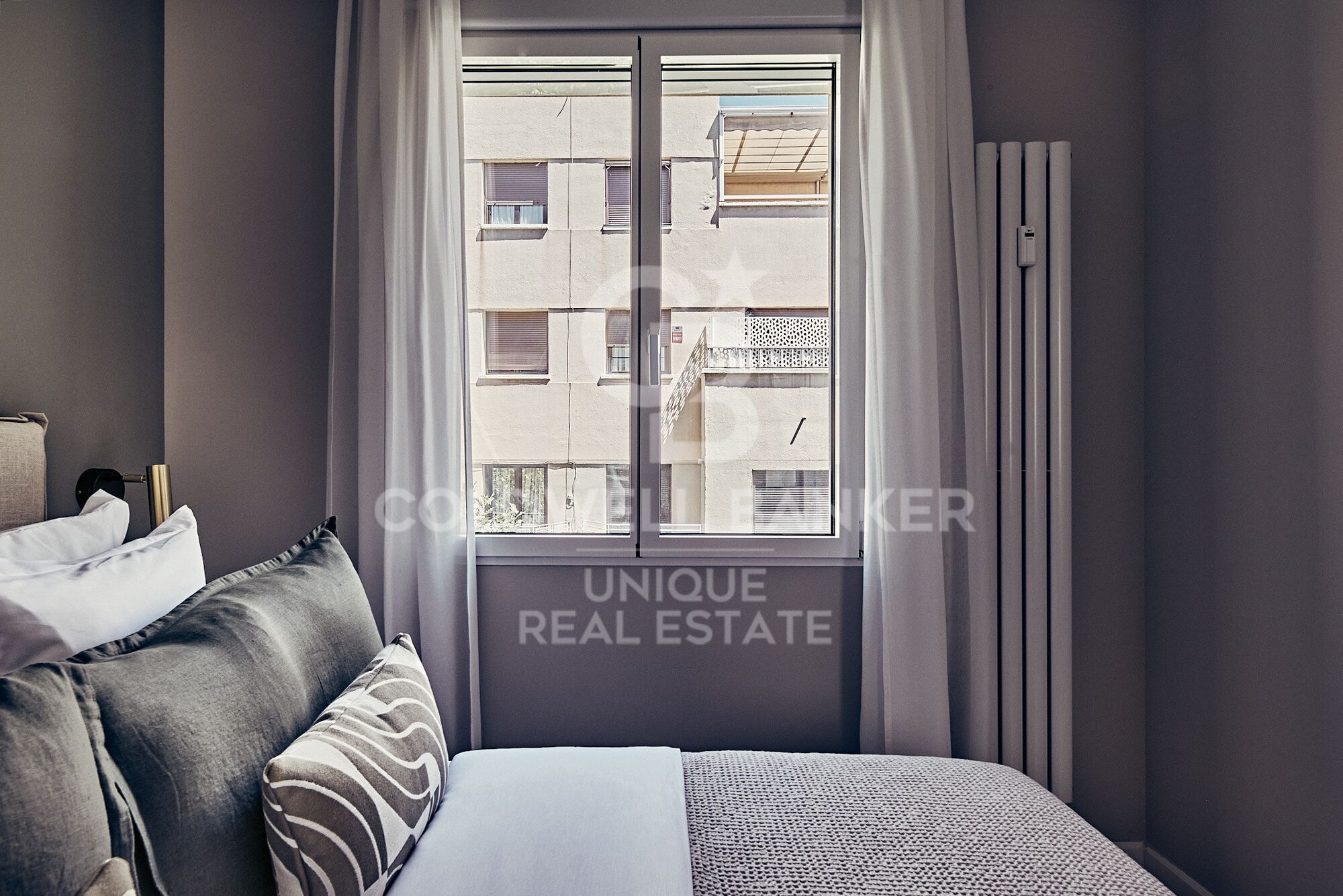 Piso de 4 dormitorios con balcones en Goya