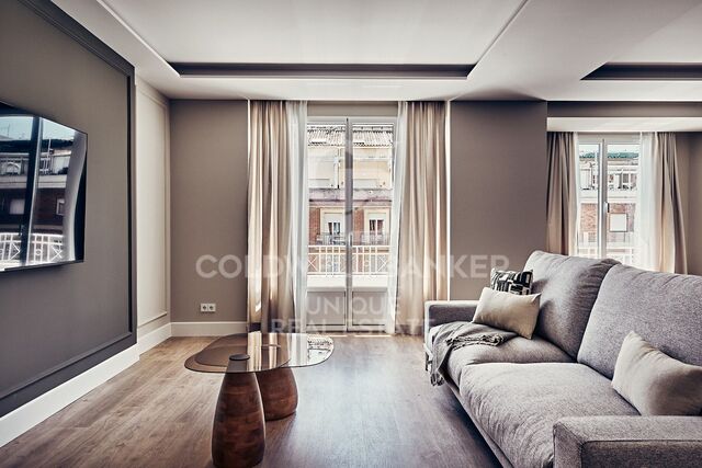 Appartement de 4 chambres avec balcons à Goya
