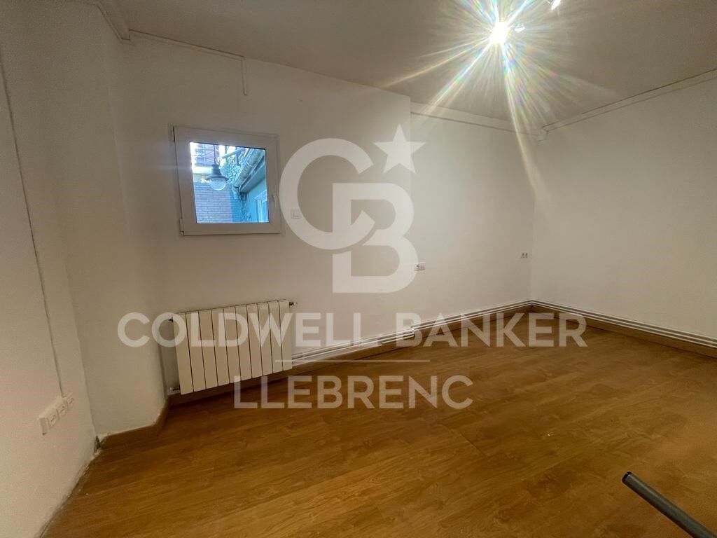 Apartment for rent in Vallvidrera with terrace and garden.