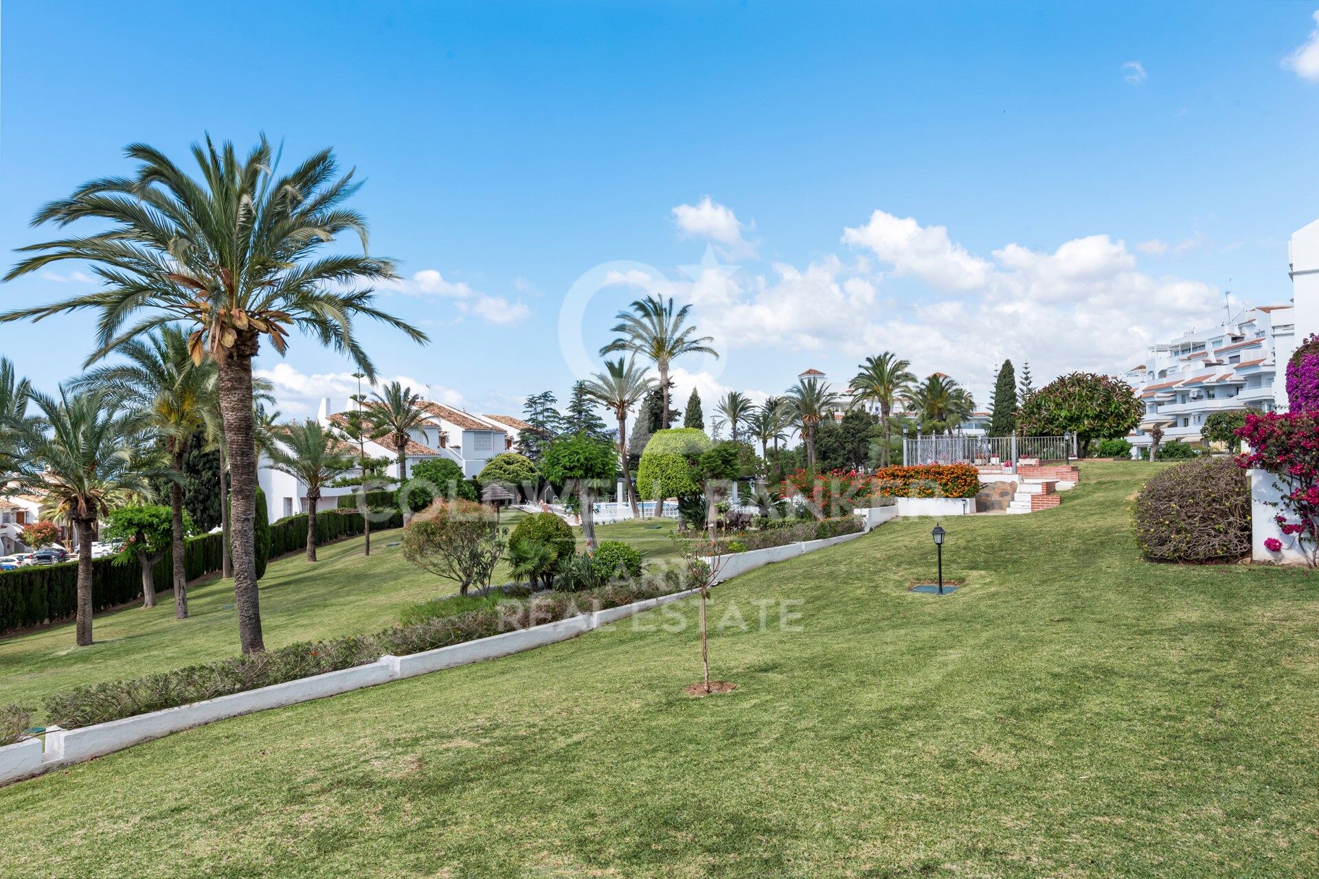 Elegant ground floor apartment in Nueva Andalucía