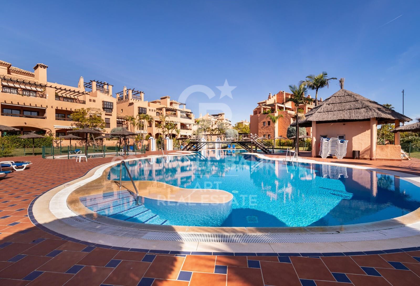 Grand appartement de 4 chambres à côté de la plage à Hacienda del Sol