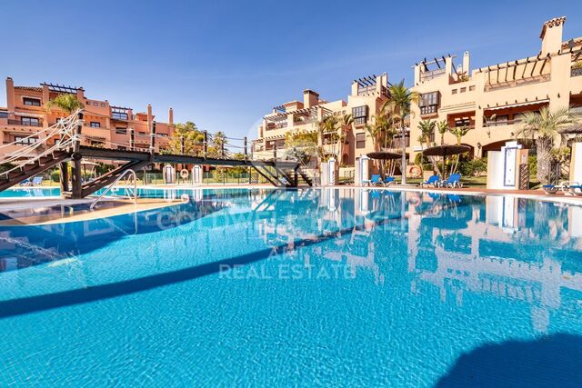 Amplio apartamento de 4 dormitorios junto a la playa en Hacienda del Sol