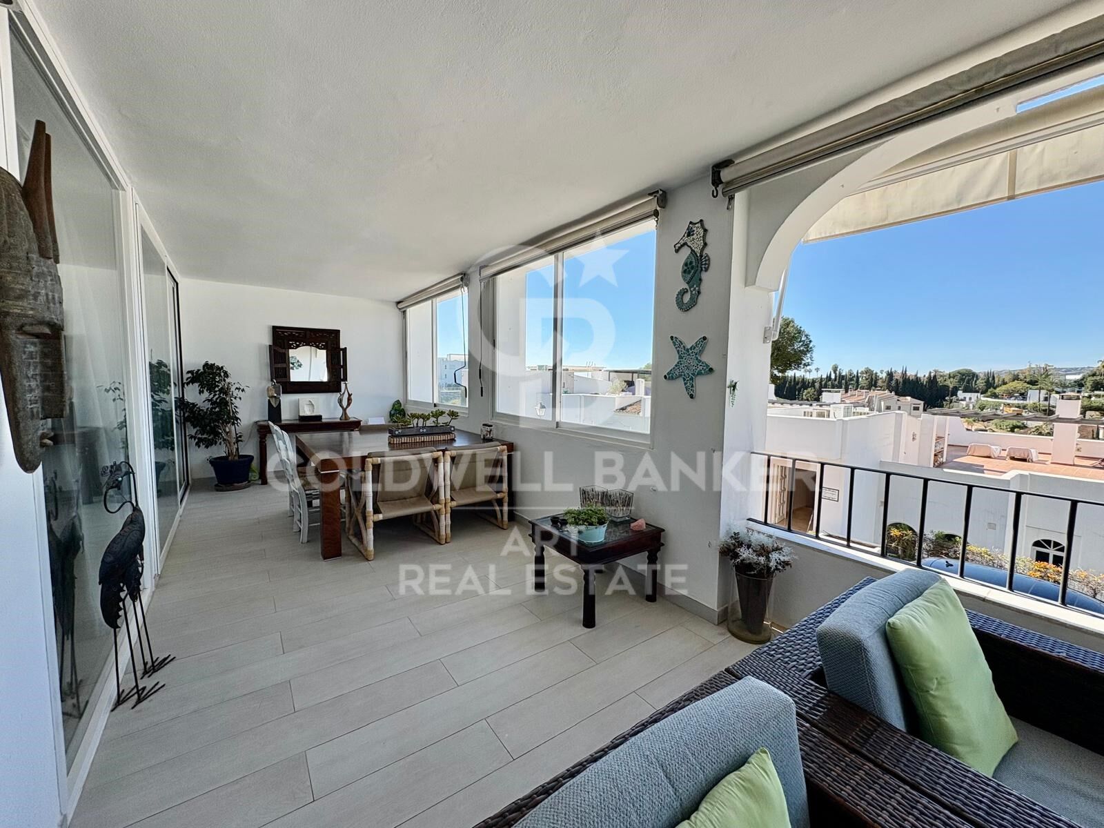 Appartement de 2 chambres entièrement rénové à Los Balcones de La Quinta, Benahavís