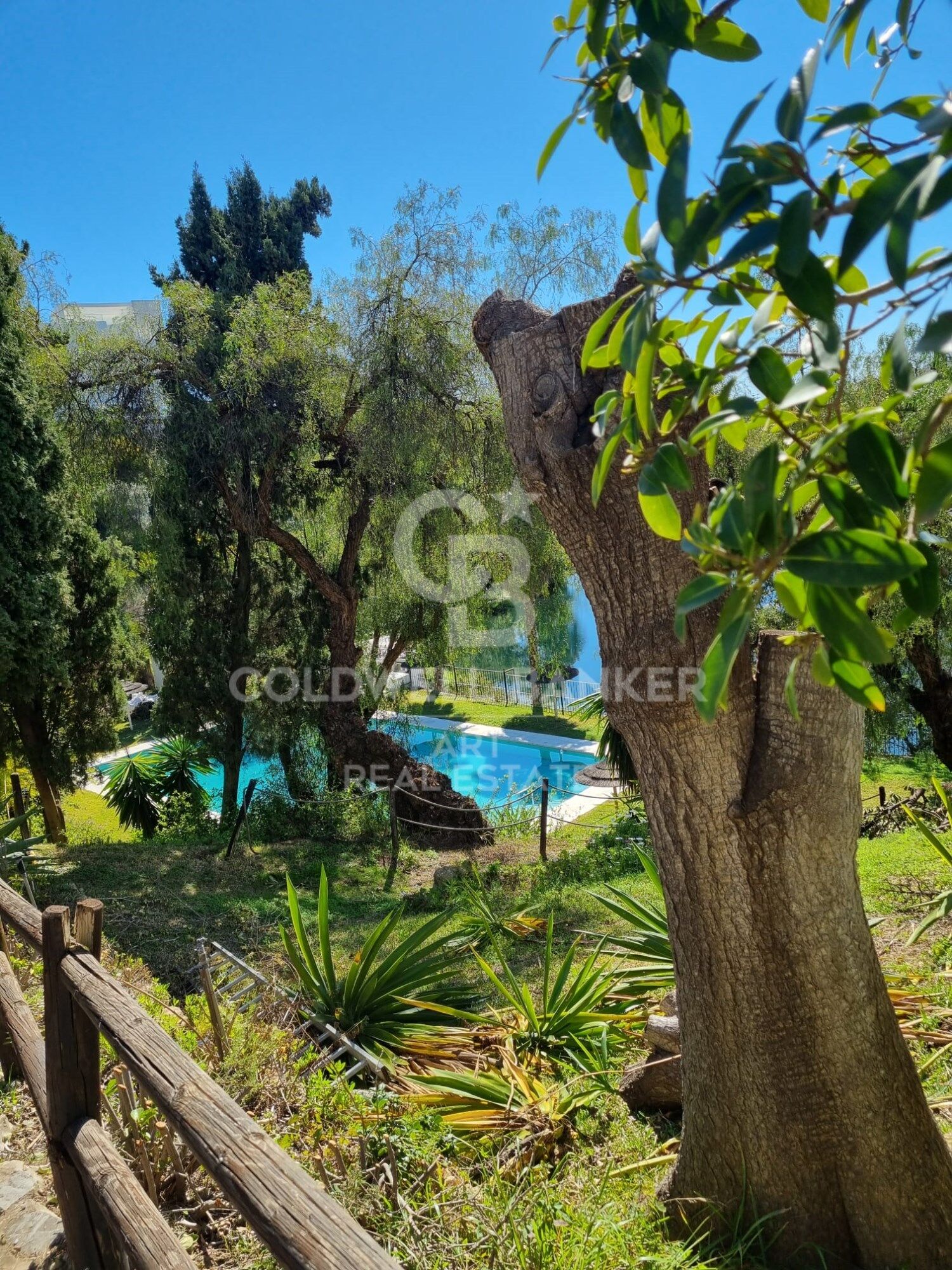 Appartement de 2 chambres entièrement rénové à Los Balcones de La Quinta, Benahavís