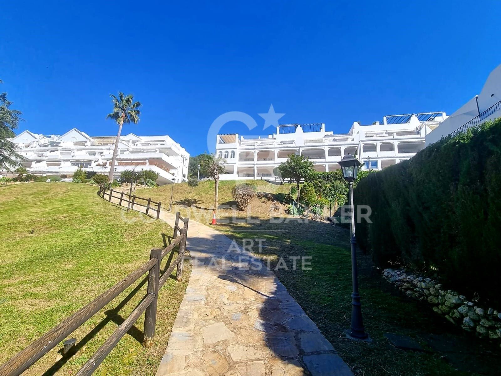 Appartement de 2 chambres entièrement rénové à Los Balcones de La Quinta, Benahavís