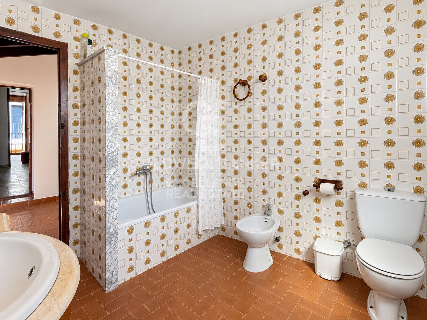 Traditional house with patio and Mediterranean charm for rent in Alginet, Valencia