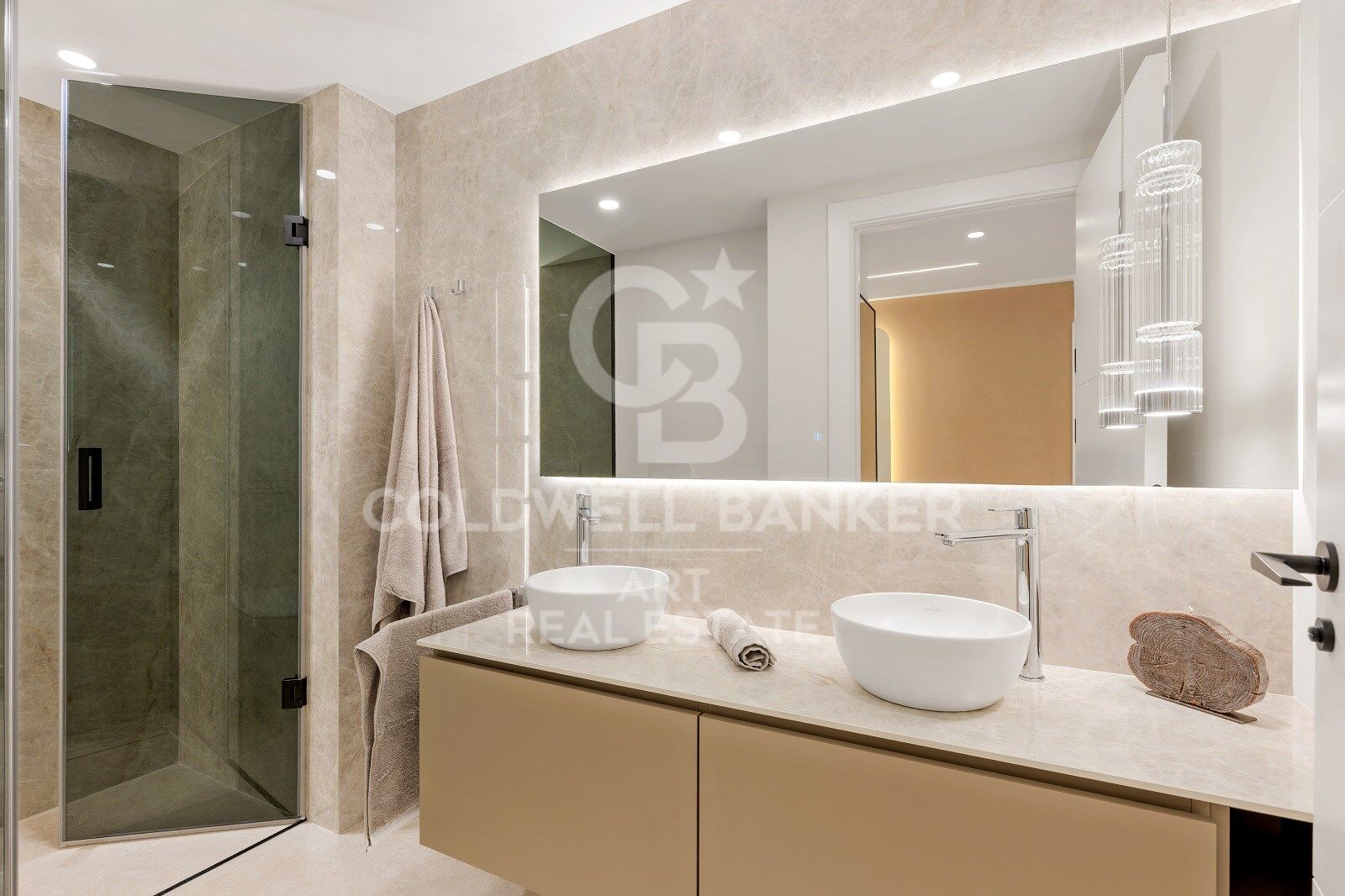 Beautiful apartment located on the beachfront in Costalita- Estepona