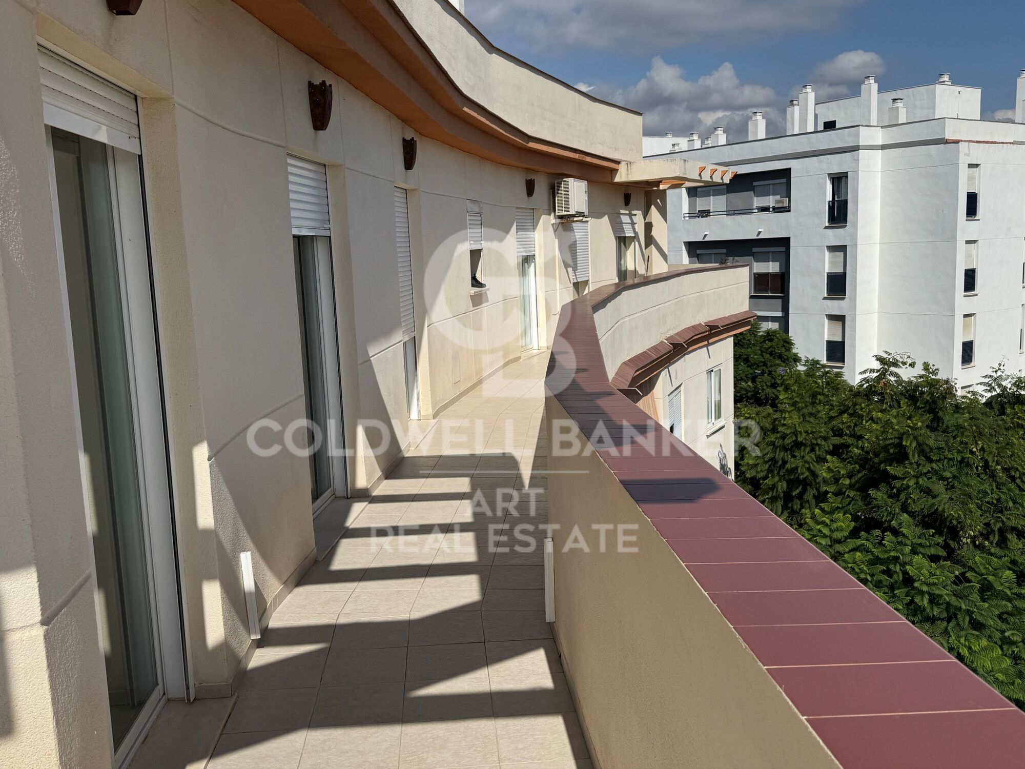 Spectaculaire penthouse de 4 chambres dans le centre d'Estepona