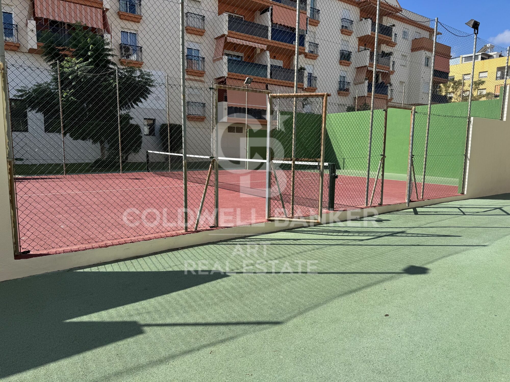Spectaculaire penthouse de 4 chambres dans le centre d'Estepona