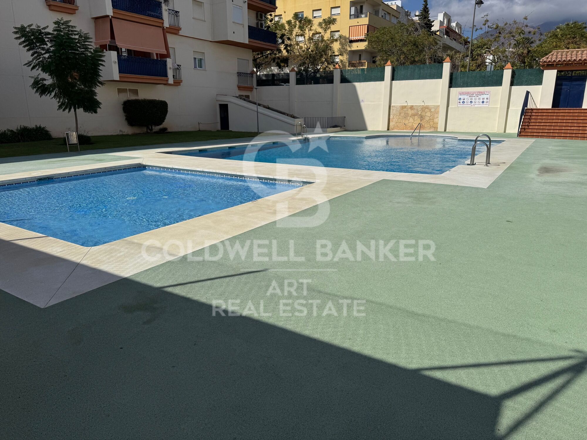 Spectaculaire penthouse de 4 chambres dans le centre d'Estepona