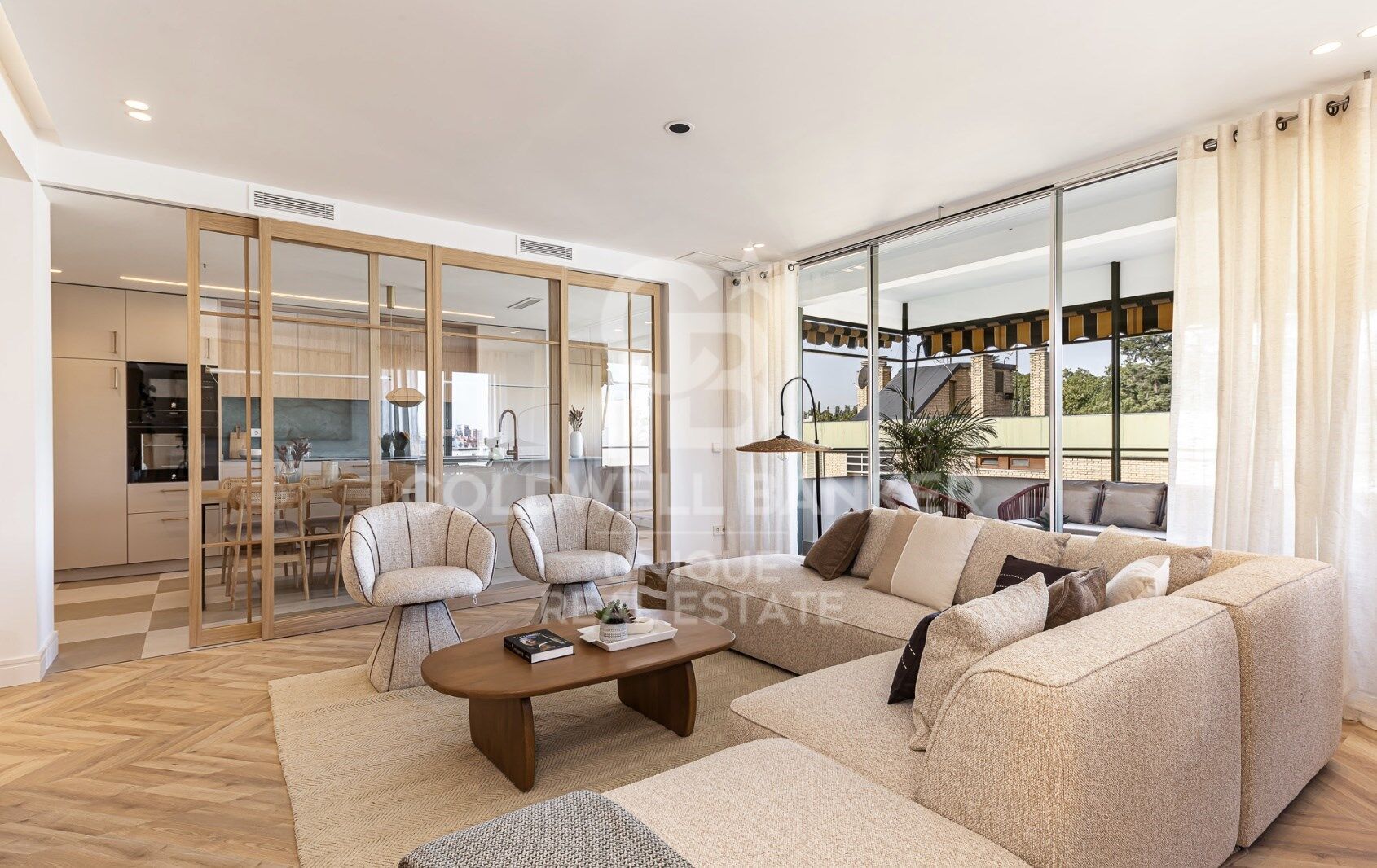 4-Zimmer-Wohnung mit Garage und Pool in Moncloa-Aravaca