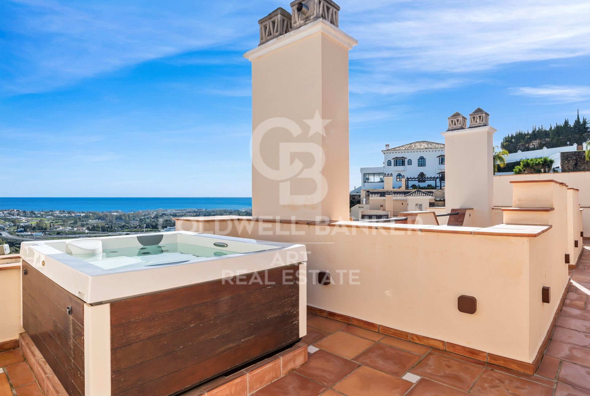 Top quality 4 bedroom penthouse in Altos de los Almendros, Benahavís