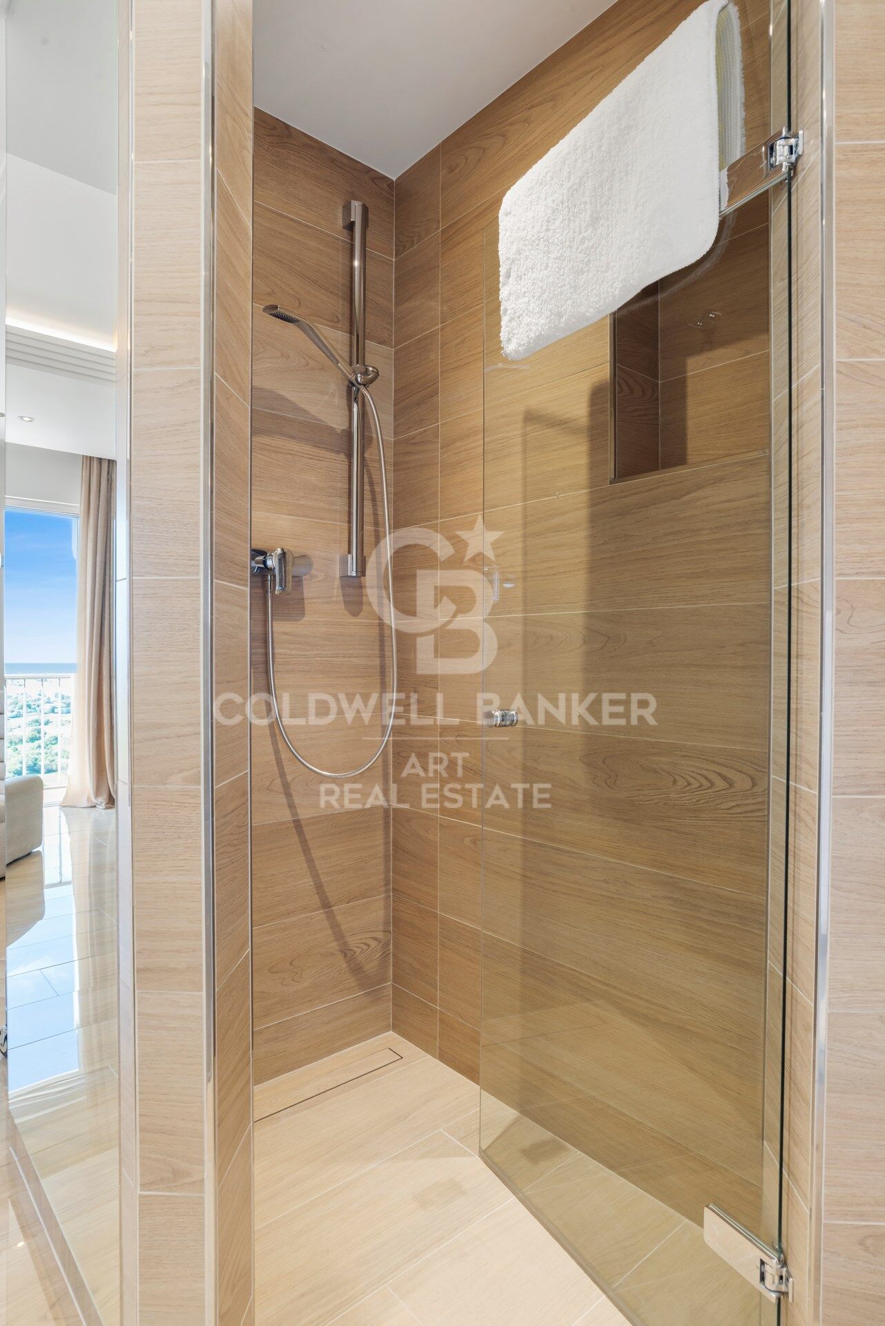 Top quality 4 bedroom penthouse in Altos de los Almendros, Benahavís