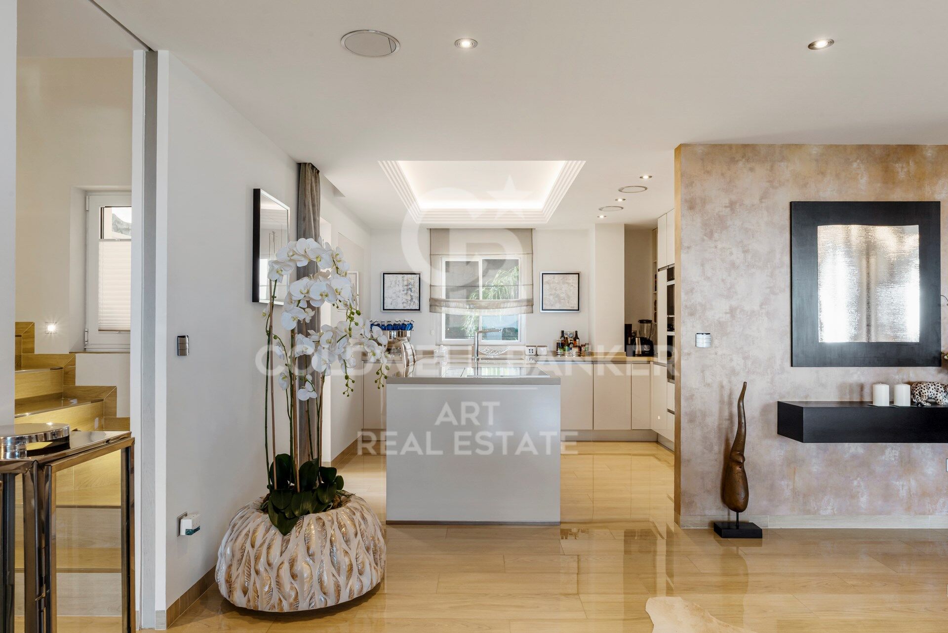 Top quality 4 bedroom penthouse in Altos de los Almendros, Benahavís